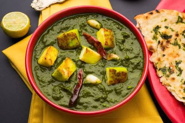 Palak Paneer (Saag Paneer)